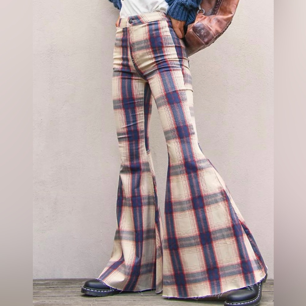 ✨HP✨ NWOTS FP JUST FLOAT ON FLARE JEANS (27)